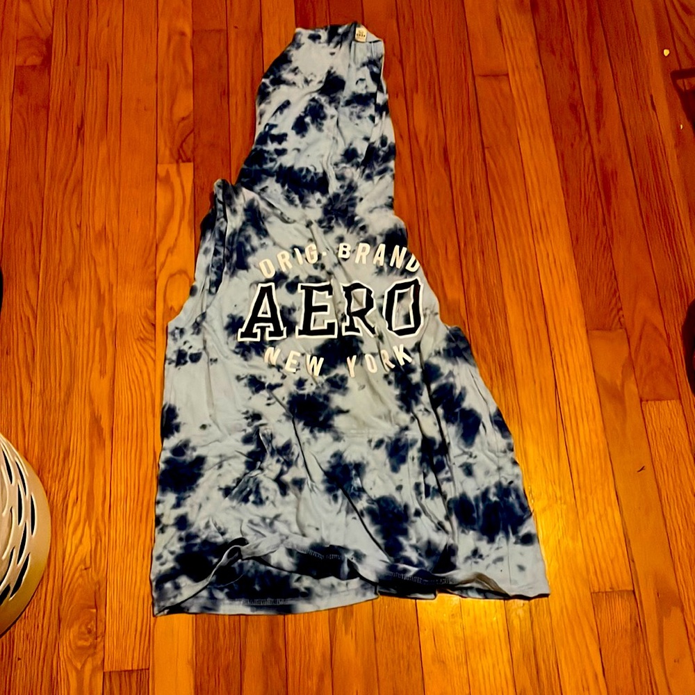 Sleeveless hoodie